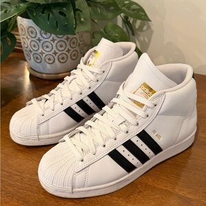 adidas White & Black High-Top Superstar Sneakers 7.5